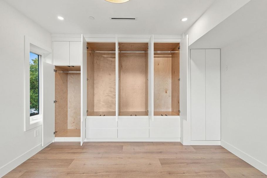 2 3018 E 19th Avenue Vancouver, BC - 23