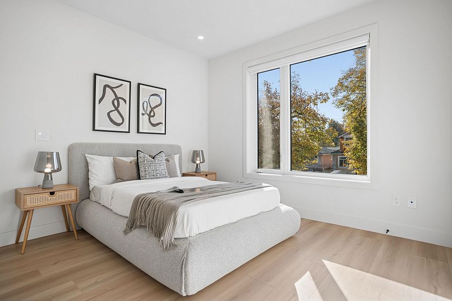 1 2897 E 45th Avenue Vancouver, BC - 18