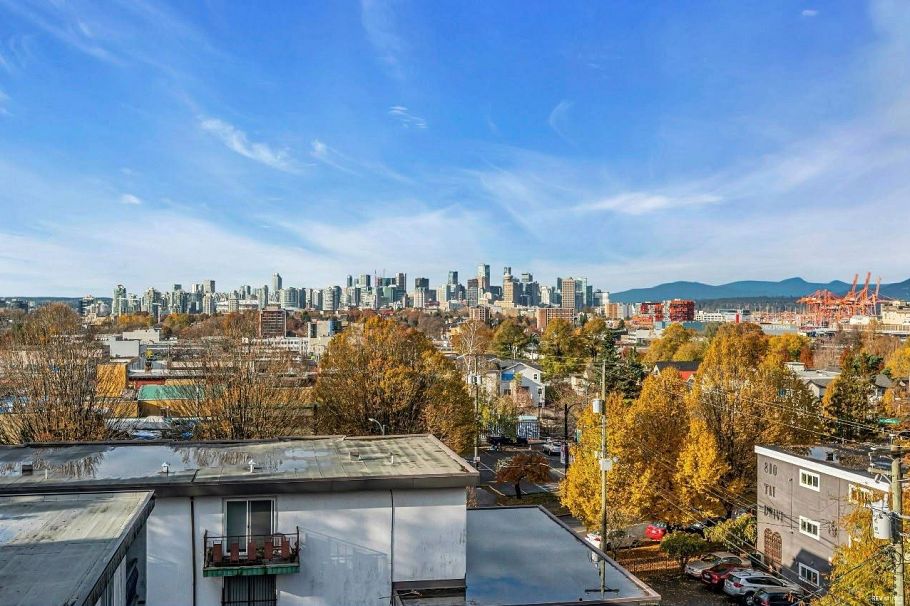 881 Salsbury Drive Vancouver, BC - 23