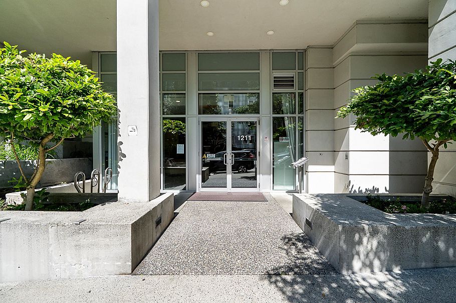 2905 1211 Melville Street Vancouver, BC - 37