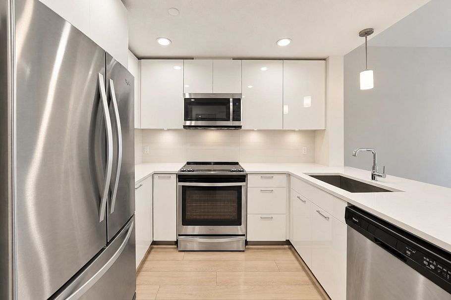 307 719 W 3rd Street North Vancouver, BC - 6