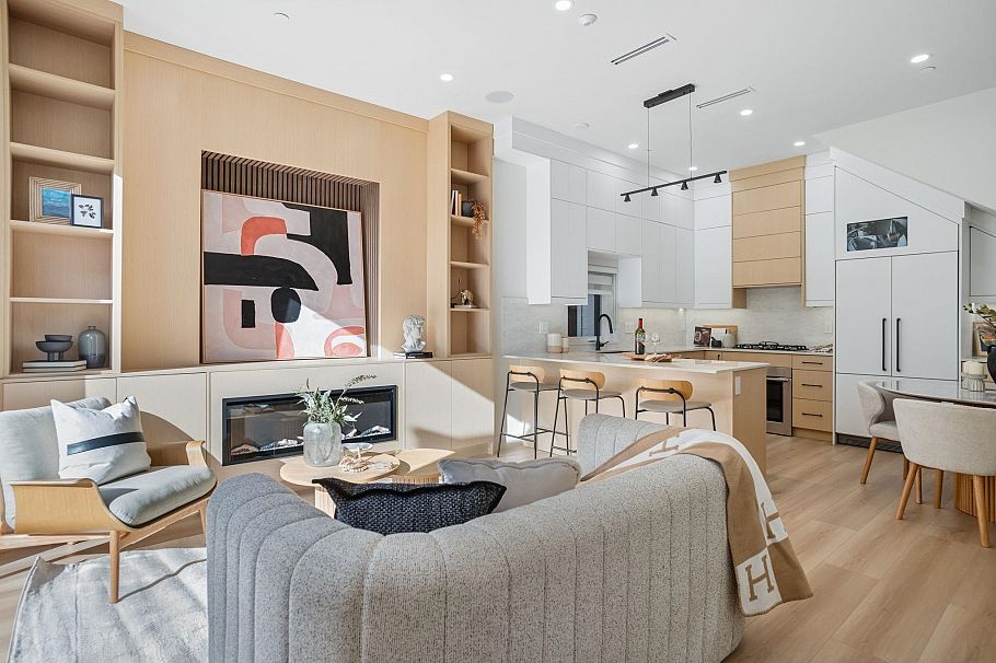 1 2897 E 45th Avenue Vancouver, BC - 7