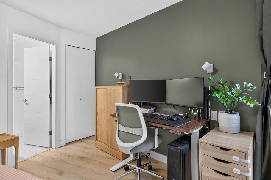 402 733 W 3rd Street North Vancouver, BC - 17