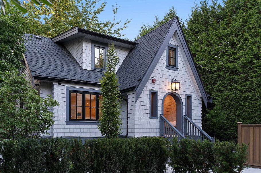 5595 Mackenzie Street Vancouver, BC - 2