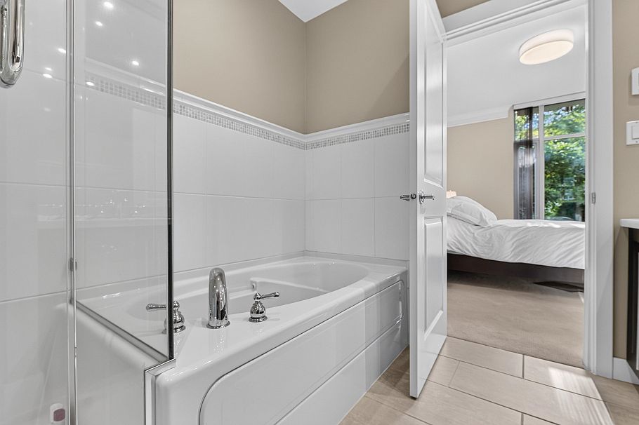 111 4685 Valley Drive Vancouver, BC - 25