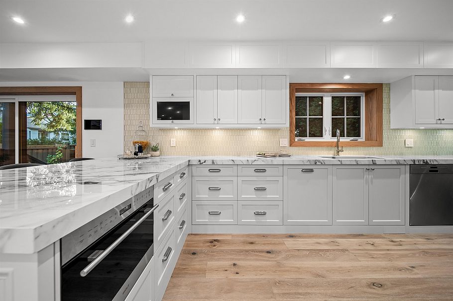 5595 Mackenzie Street Vancouver, BC - 7
