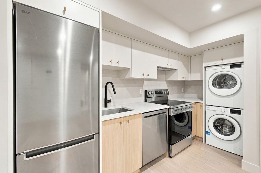 3547 W 38th Avenue Vancouver, BC - 37
