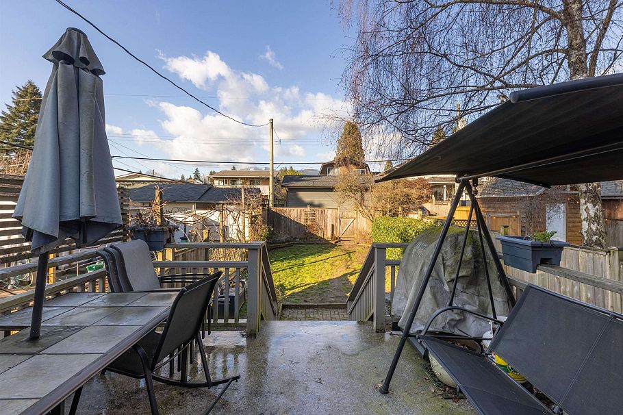612 E 4th Street North Vancouver, BC - 16