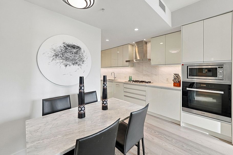 401 528 W King Edward Avenue Vancouver, BC - 2