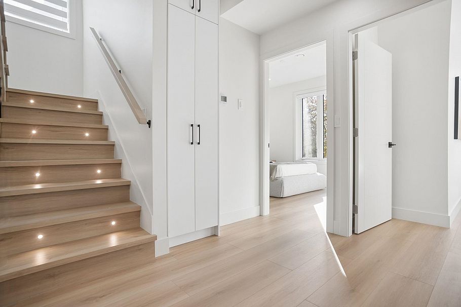 1 2897 E 45th Avenue Vancouver, BC - 14