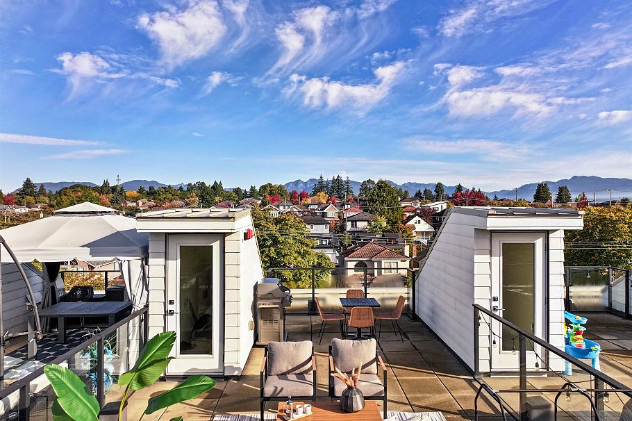 140 W Woodstock Avenue Vancouver, BC - 34