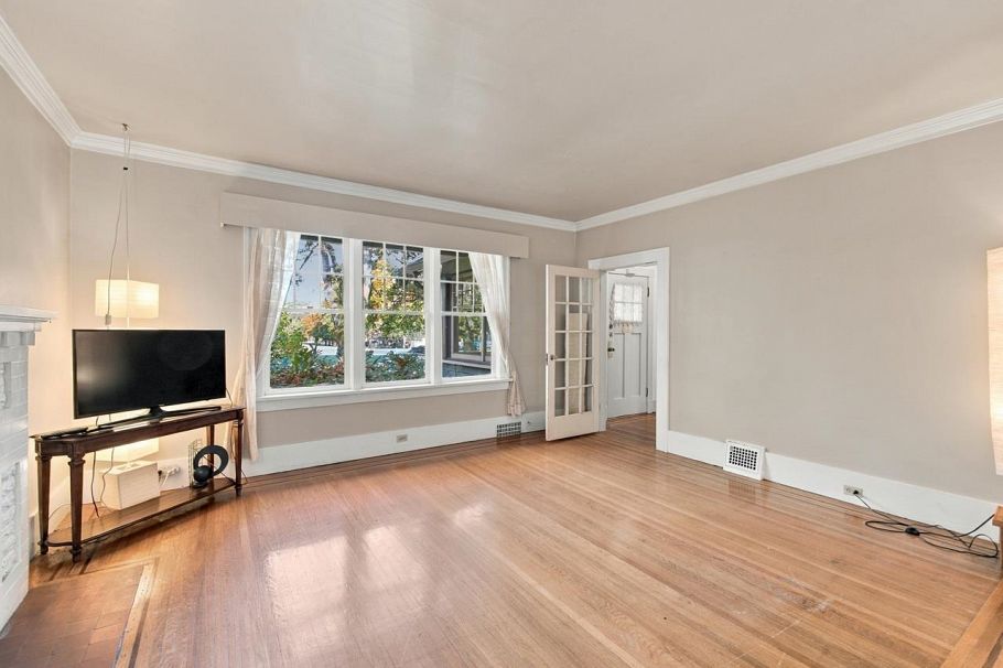840 W 22nd Avenue Vancouver, BC - 10