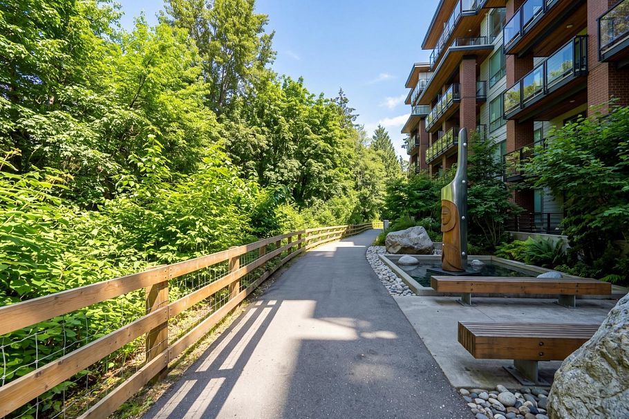 402 733 W 3rd Street North Vancouver, BC - 30