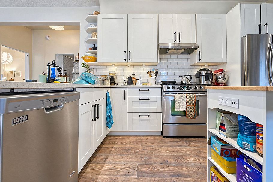 1701 Semlin Drive Vancouver, BC - 10