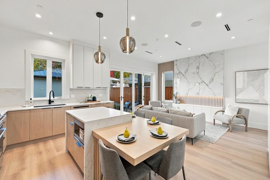 2 841 E 39th Avenue Vancouver, BC - 14