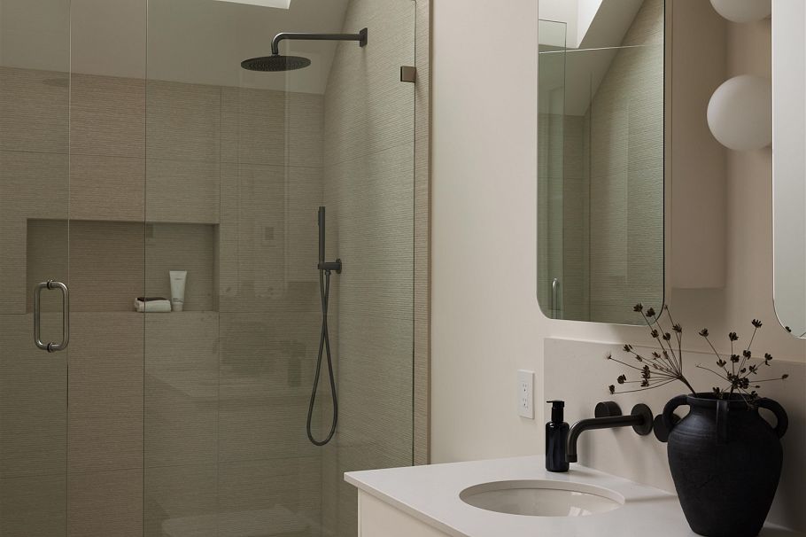 1 3351 W 13th Avenue Vancouver, BC - 27