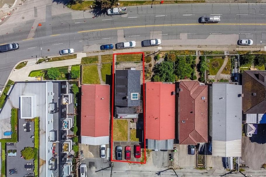 3807 Victoria Drive Vancouver, BC - 26