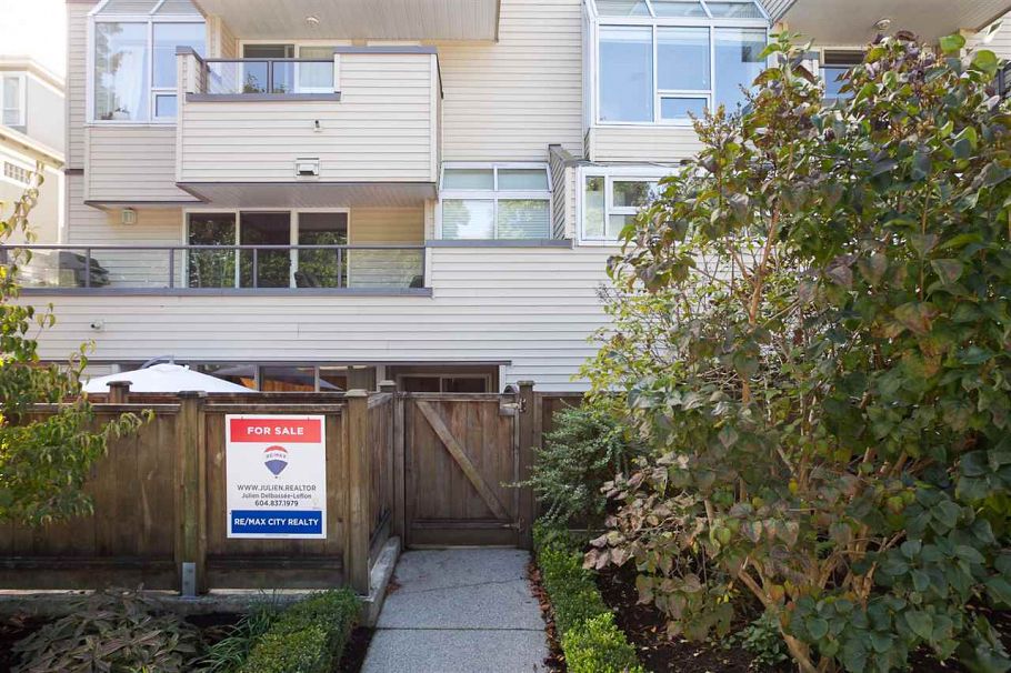 2 3250 W 4th Avenue Vancouver, BC - 9