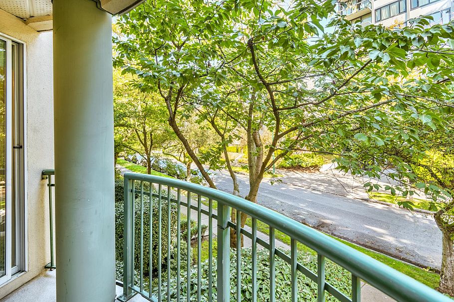 202 1928 Nelson Street Vancouver, BC - 6