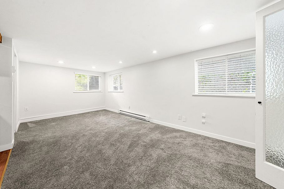 612 E 4th Street North Vancouver, BC - 29