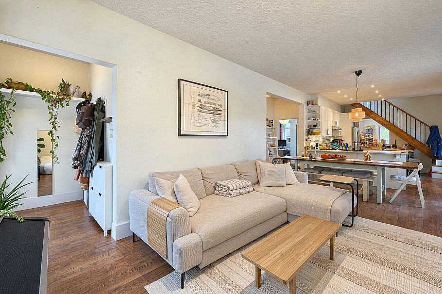 1701 Semlin Drive Vancouver, BC - 5