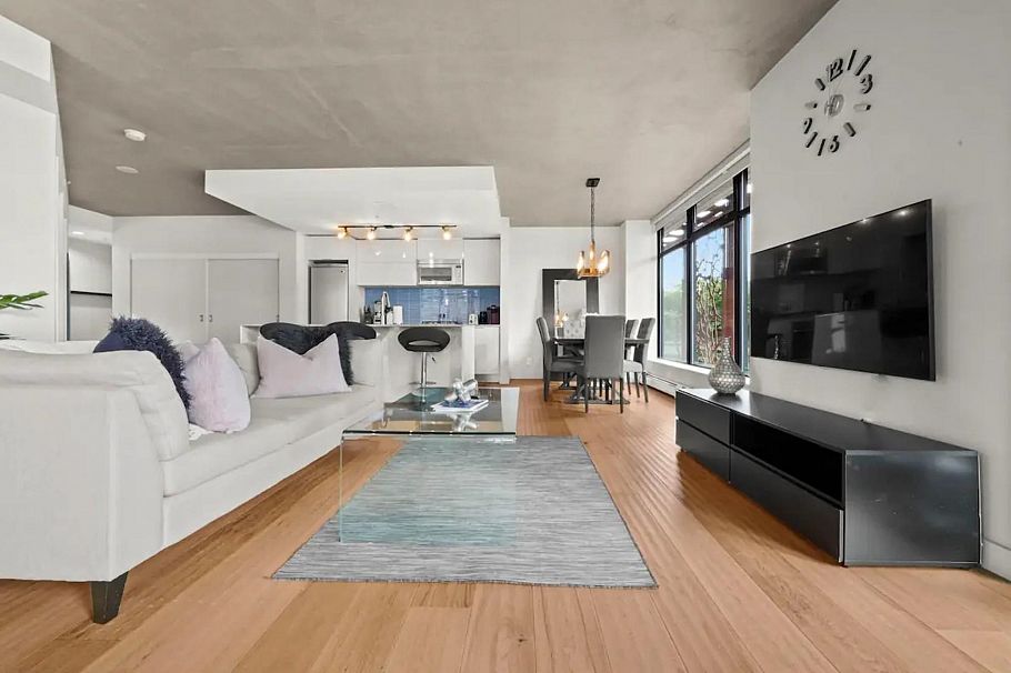 906 128 W Cordova Street Vancouver, BC - 2