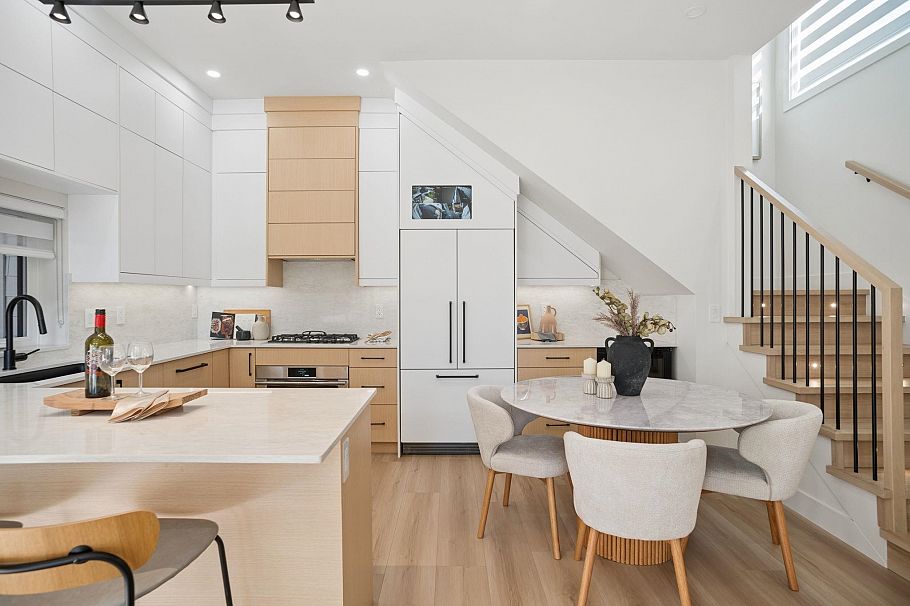 1 2897 E 45th Avenue Vancouver, BC - 13