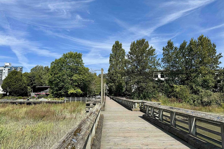 101 3289 Riverwalk Avenue Vancouver, BC - 31
