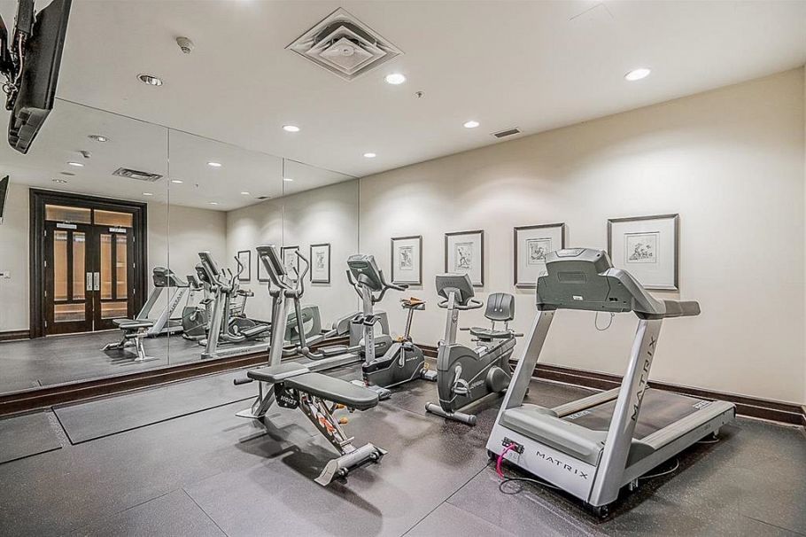 1004 170 W 1st Street North Vancouver, BC - 24