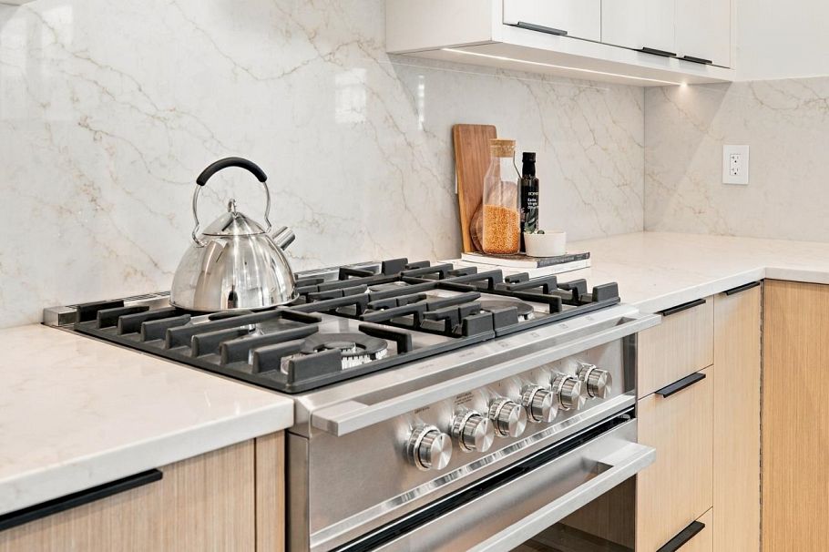2 841 E 39th Avenue Vancouver, BC - 12