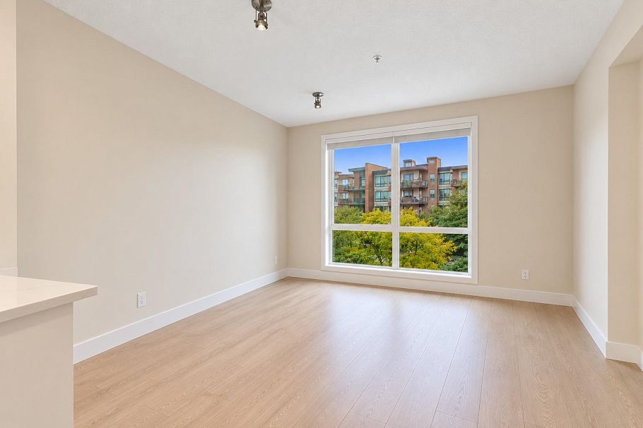 307 719 W 3rd Street North Vancouver, BC - 10