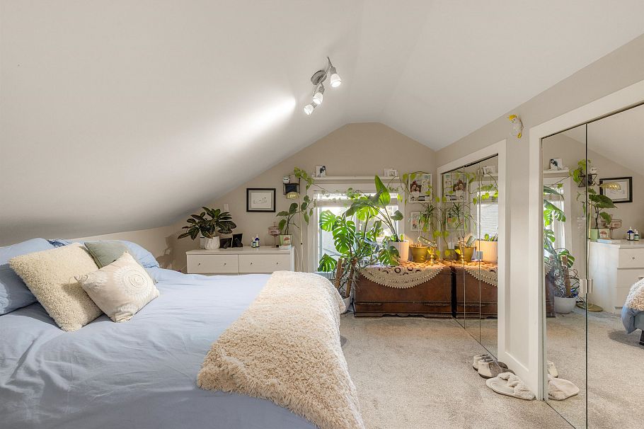 612 E 4th Street North Vancouver, BC - 22