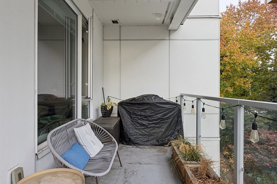 301 277 W 1st Street North Vancouver, BC - 17