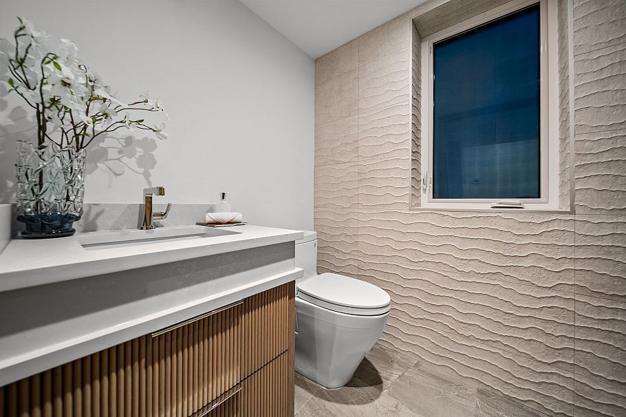 5595 Mackenzie Street Vancouver, BC - 11