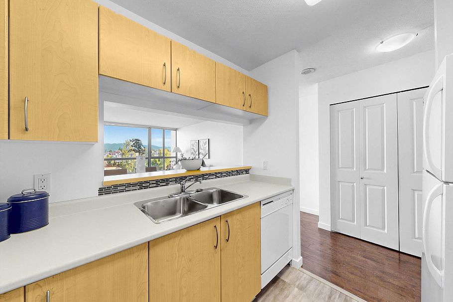 1001 3588 Crowley Drive Vancouver, BC - 15