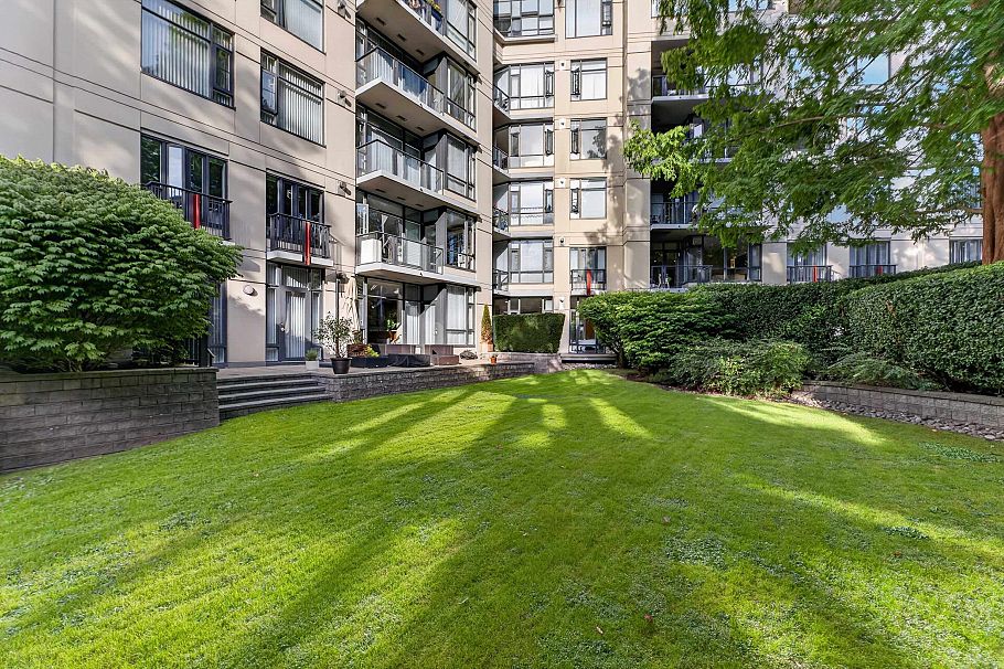 111 4685 Valley Drive Vancouver, BC - 35