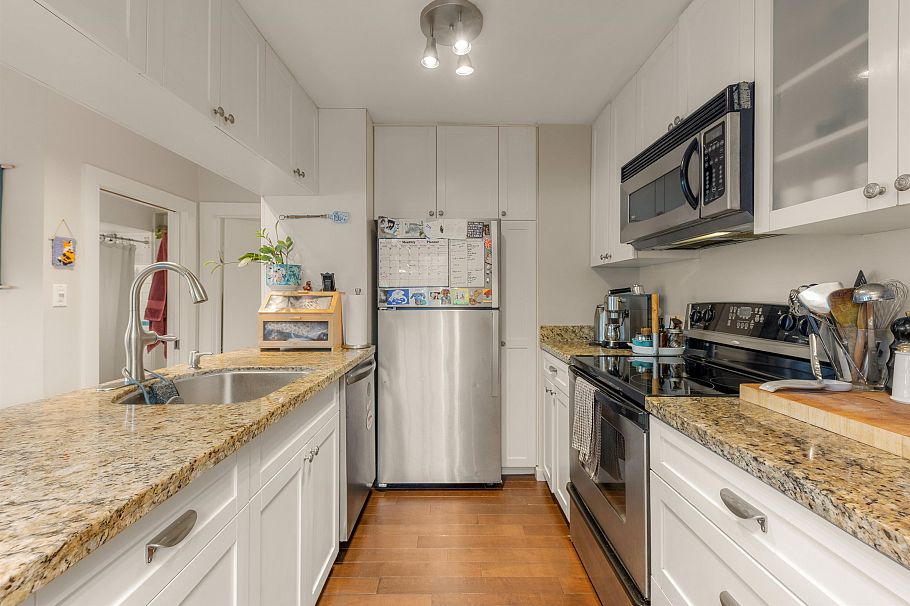 612 E 4th Street North Vancouver, BC - 9