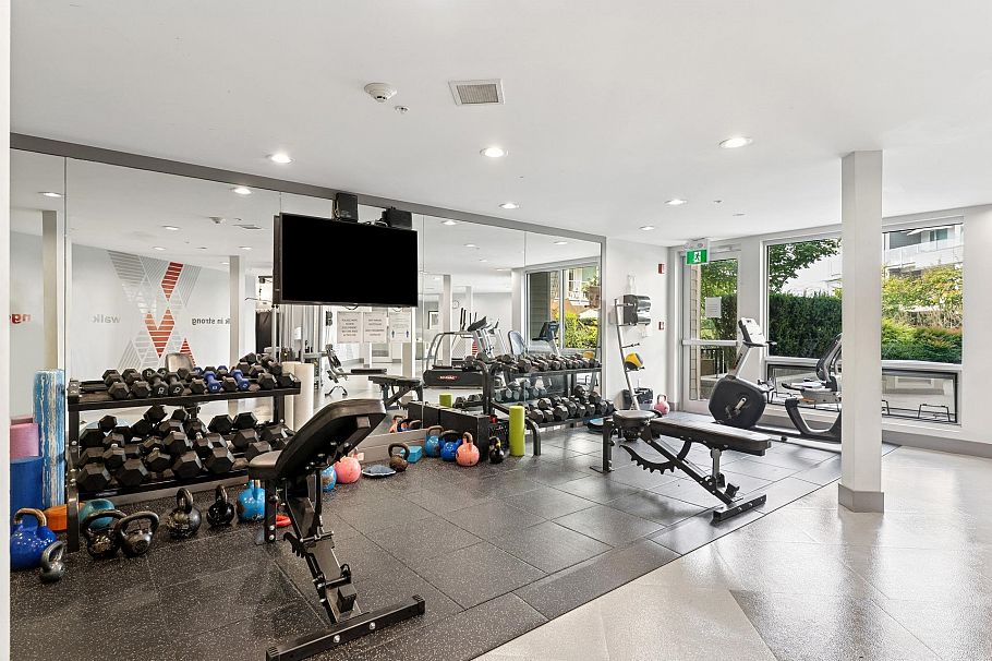 301 277 W 1st Street North Vancouver, BC - 24