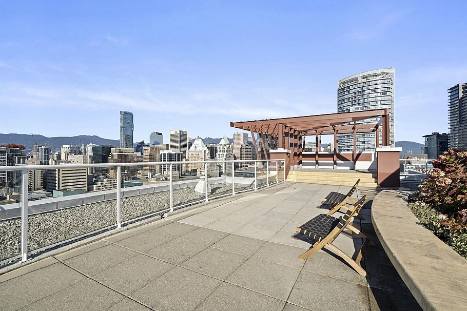 303 933 Seymour Street Vancouver, BC - 23