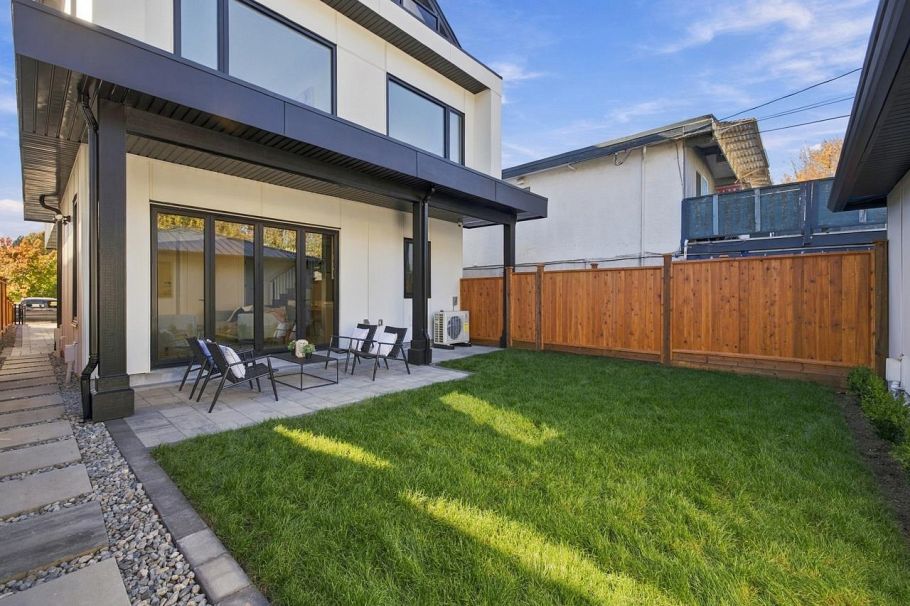2 841 E 39th Avenue Vancouver, BC - 36