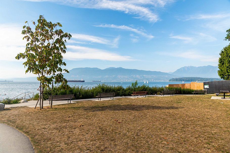 3026 Point Grey Road Vancouver, BC - 39