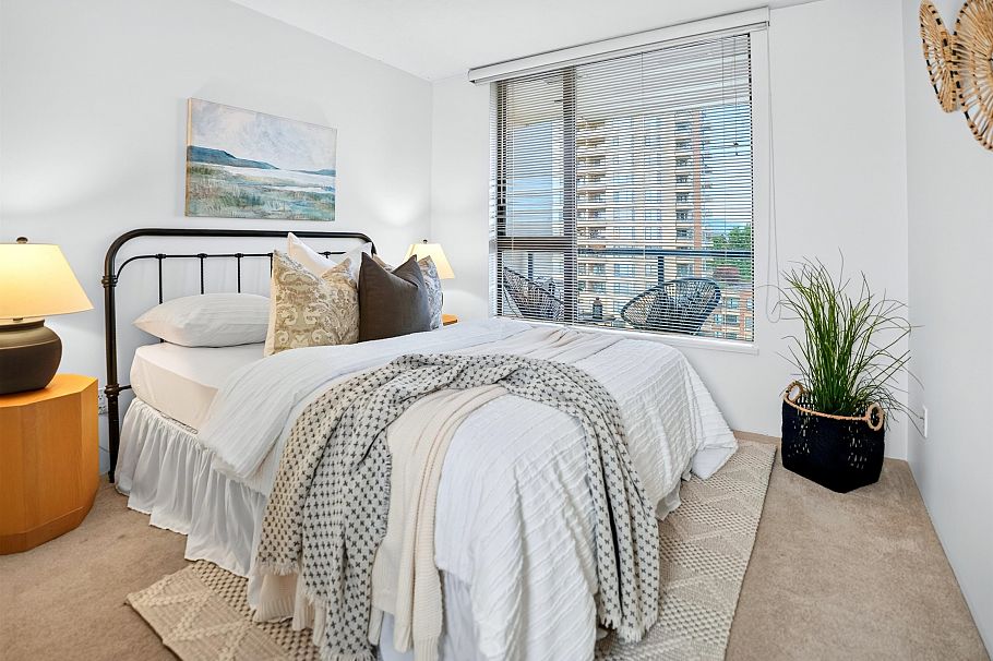 1001 3588 Crowley Drive Vancouver, BC - 8