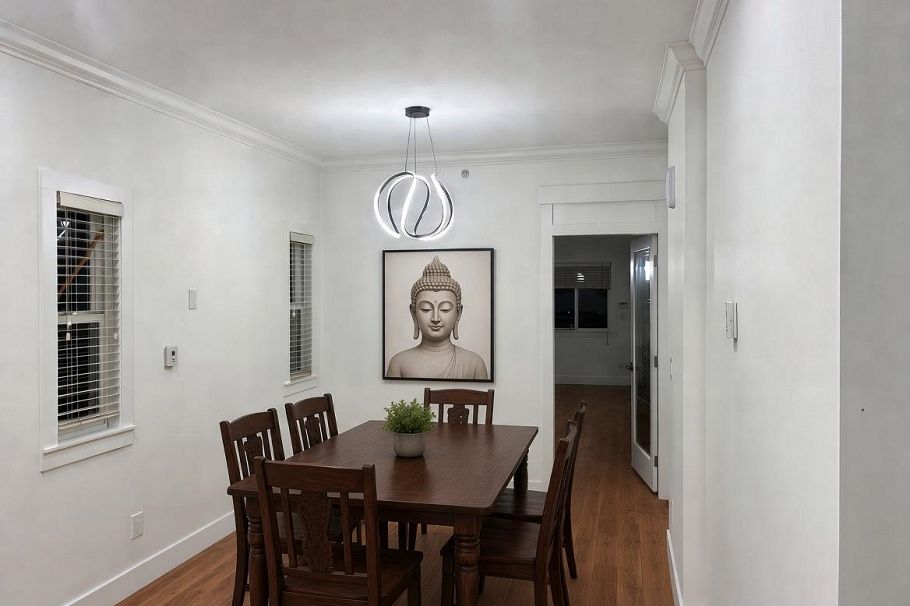 2388 E 5th Avenue Vancouver, BC - 4