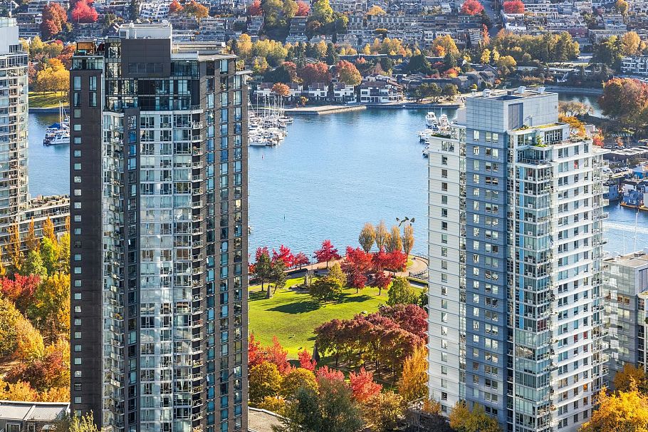 3703 1335 Howe Street Vancouver, BC - 24