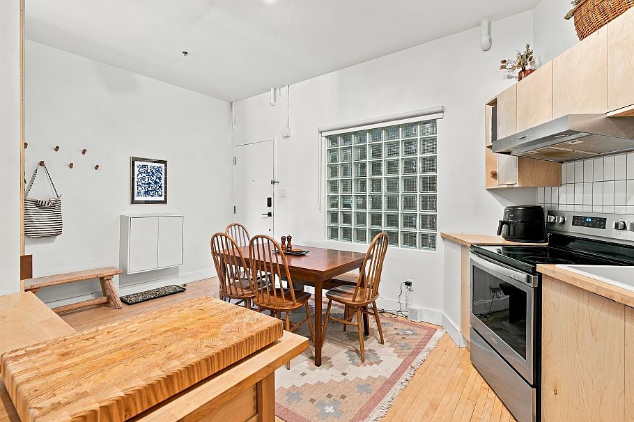 202 2556 E Hastings Street Vancouver, BC - 6