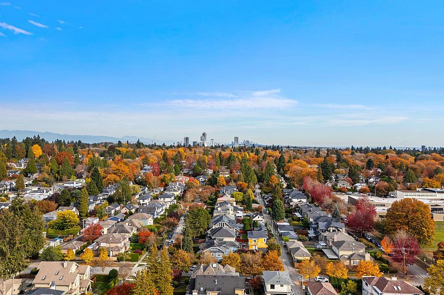 2071 W 44th Avenue Vancouver, BC - 37