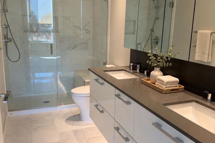 504 5687 Gray Avenue Vancouver, BC - 5
