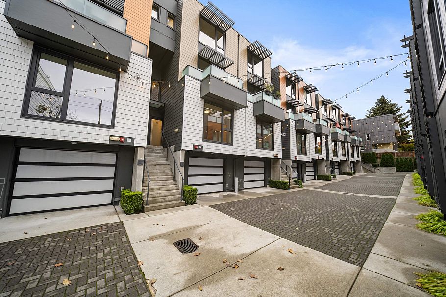 28 720 E 3rd Street North Vancouver, BC - 27