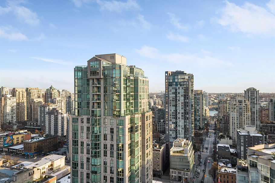 2401 1188 Howe Street Vancouver, BC - 36
