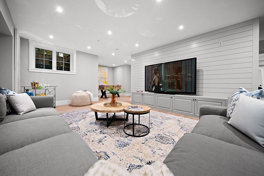 5595 Mackenzie Street Vancouver, BC - 32